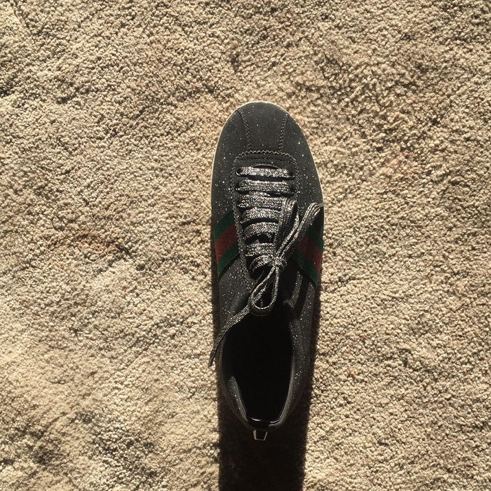 Authentic Gucci sneaker! Right side only - Picture 2 of 4